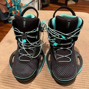 Ronix signature closed toe wake bindings